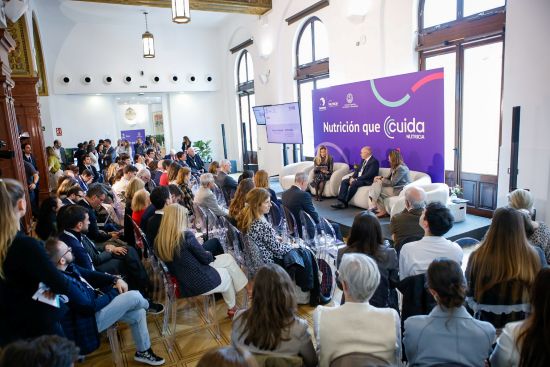 geriatricarea cuida nutricia