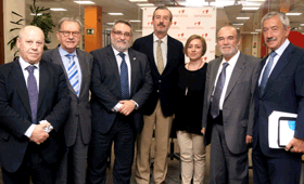 Geriatricarea externalización y privatización Foro Servimedia Comunicación