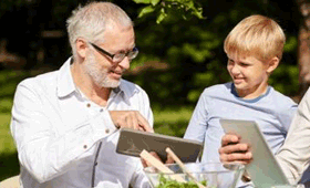 Geriatricarea tecnología relación generacional