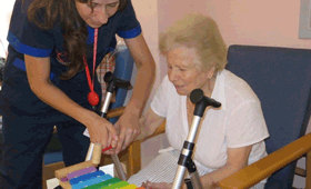 Geriatricarea musicoterapia EntreAlamos