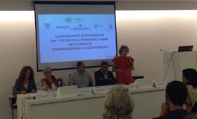 geriatricarea CAMFiC Certificación de Experto en Atención a Personas con Necesidades Complejas