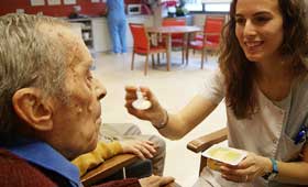 Geriatricarea disfagias Hospital Centro de Cuidados Laguna