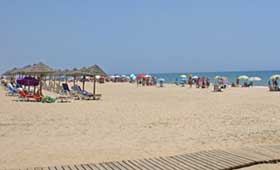 Geriatricarea La Antilla playa accesible