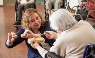 geriatricarea musicoterapeuta demencia Mónica de Castro
