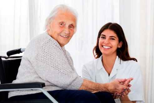 geriatricarea Cuidopía cuidadores profesionales