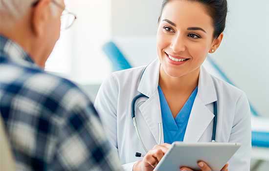 geriatricarea-comunicacion-clinica-ia