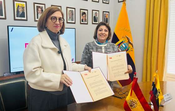 Geriatricarea- Embajada del Ecuador en España y Fundación HelpAge International España, convenio marco de colaboración 