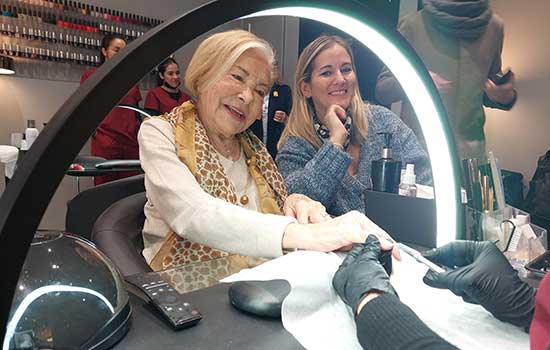 geriatricarea Ballesol Nails by Nails