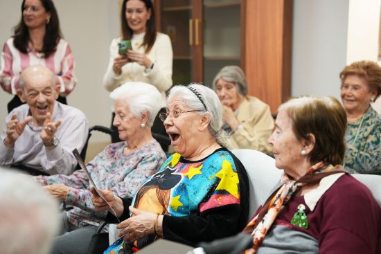 geriatricarea Alimentamos las emociones medirest