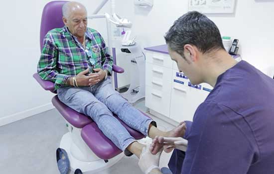 geriatricarea podologia ejercicio fisico