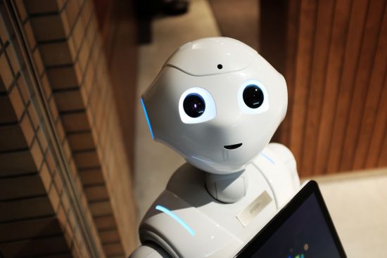 geriatricarea robotica asistencial