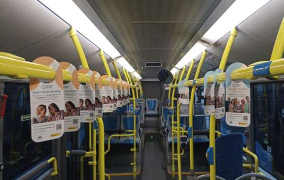 Geriatricarea- EMT Madrid y Grandes Amigos, campaña soledad no deseada en autobuses