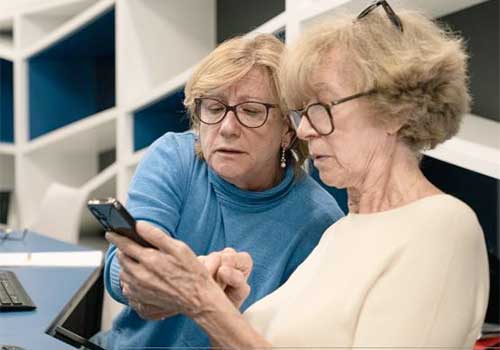 geriatricarea Competencias Digitales mayores